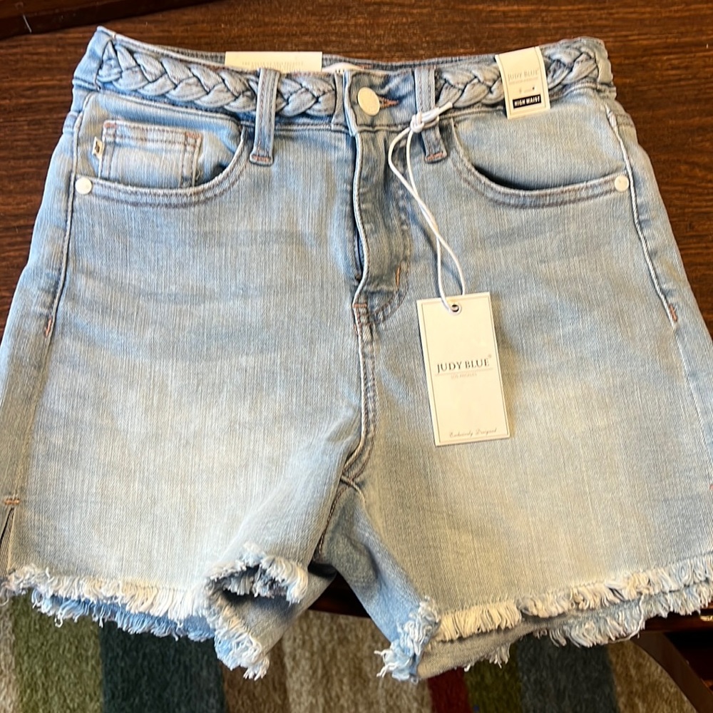 Judy blue shorts